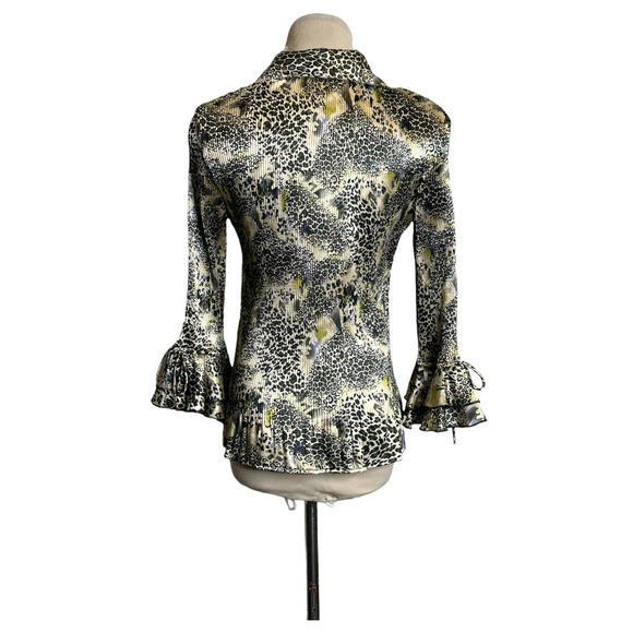 Essentials by Milano animal print pleated button blouse size Small - Picture 8 of 10